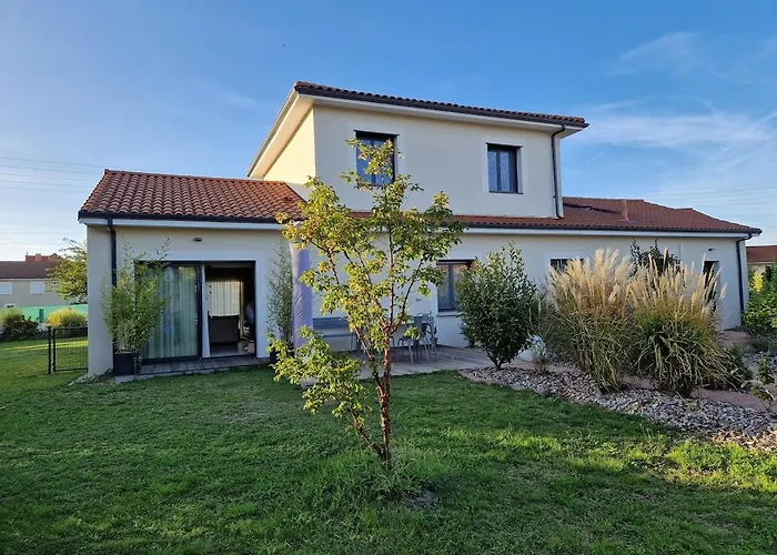 Villa Maison Individuelle Entière *